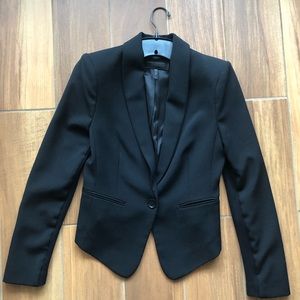 BCBGMAXAZRIA Blazer/Suit Jacket